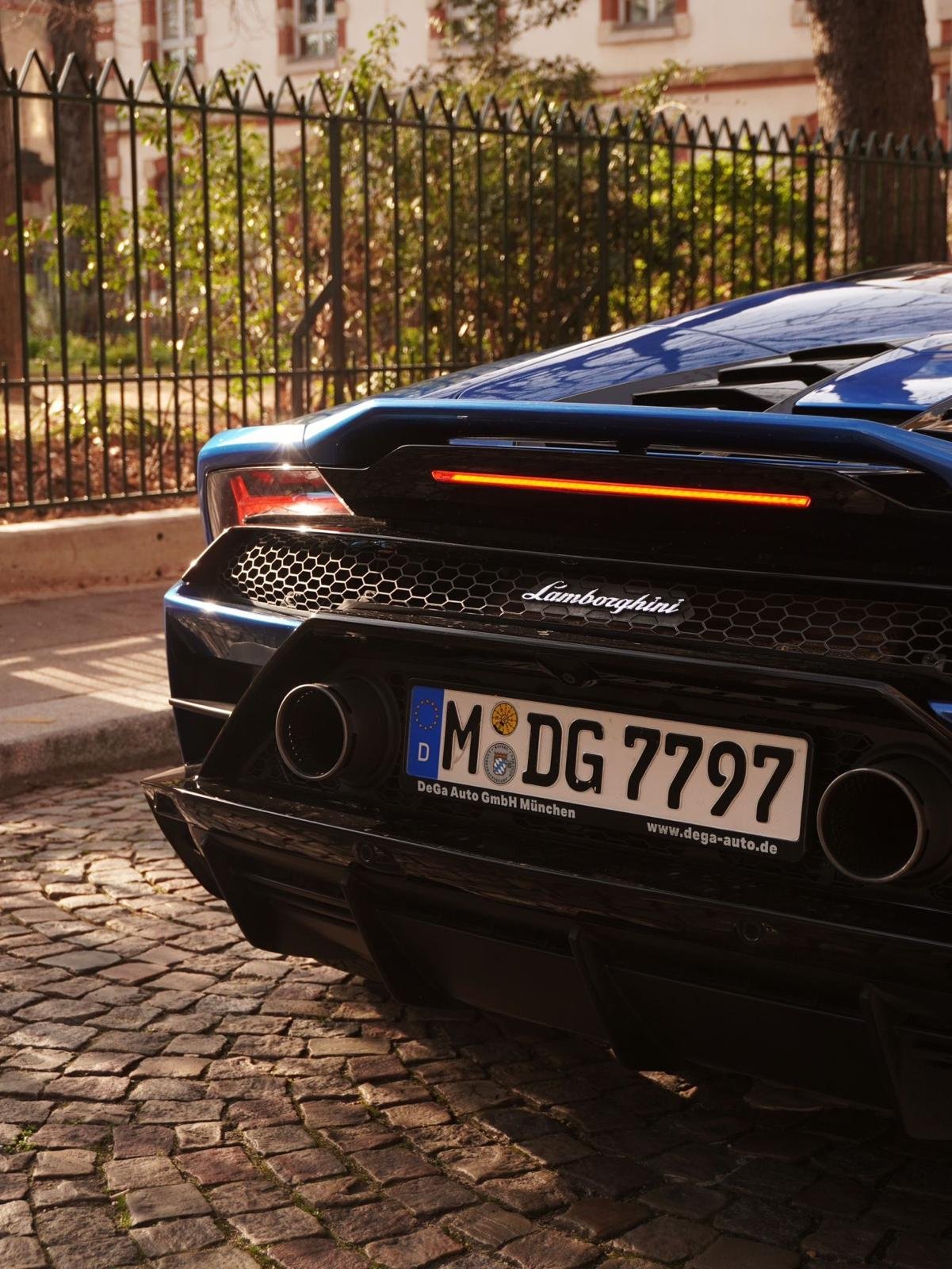 Lamborghini Huracan Evo Spider — photo 4